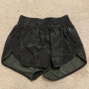 Camo Lululemon Shorts Size 6
